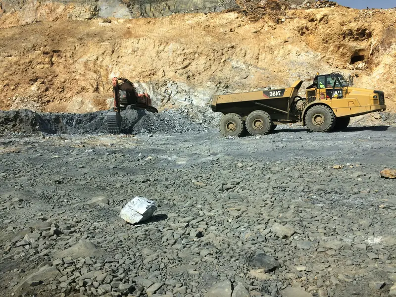 Jak obliczyć klin odłamu? Co to jest klin odłamu gruntu?