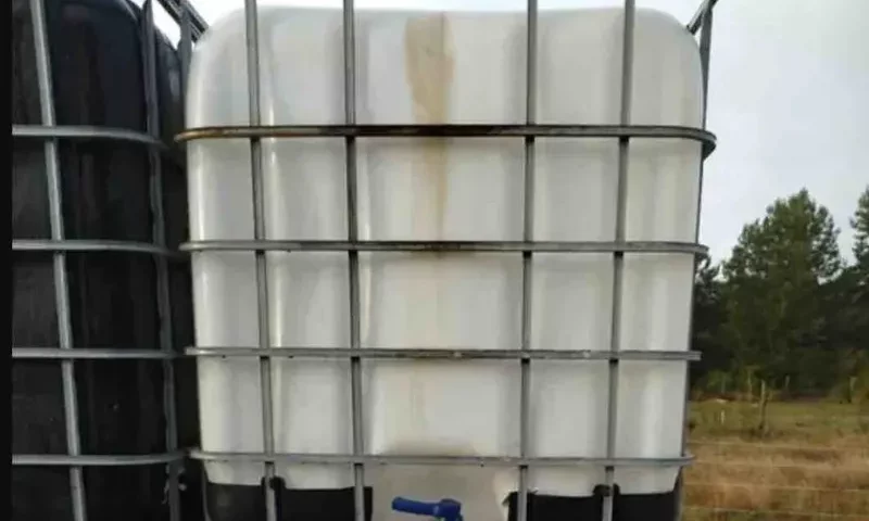 Jak wyczyścić zbiornik mauzer po kleju? Czym wyczyścić zbiornik 1000l?