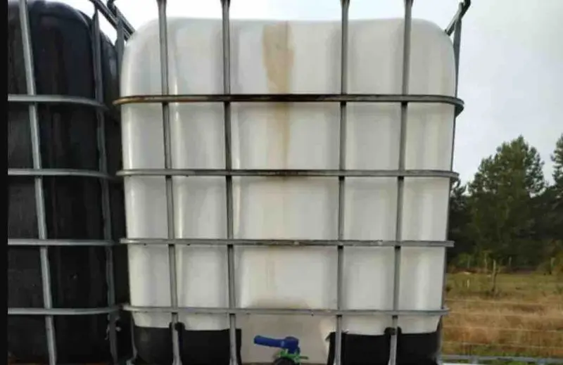 Jak wyczyścić zbiornik mauzer po kleju? Czym wyczyścić zbiornik 1000l?