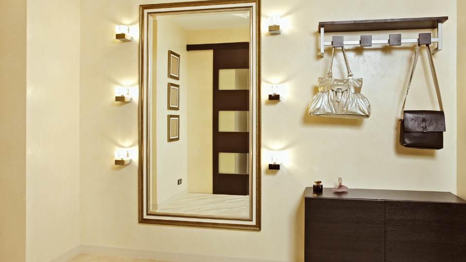 Lustro dekoracyjne do przedpokoju