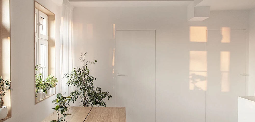 Jasna, minimalistyczna przestrzeń/fot. homebook.pl