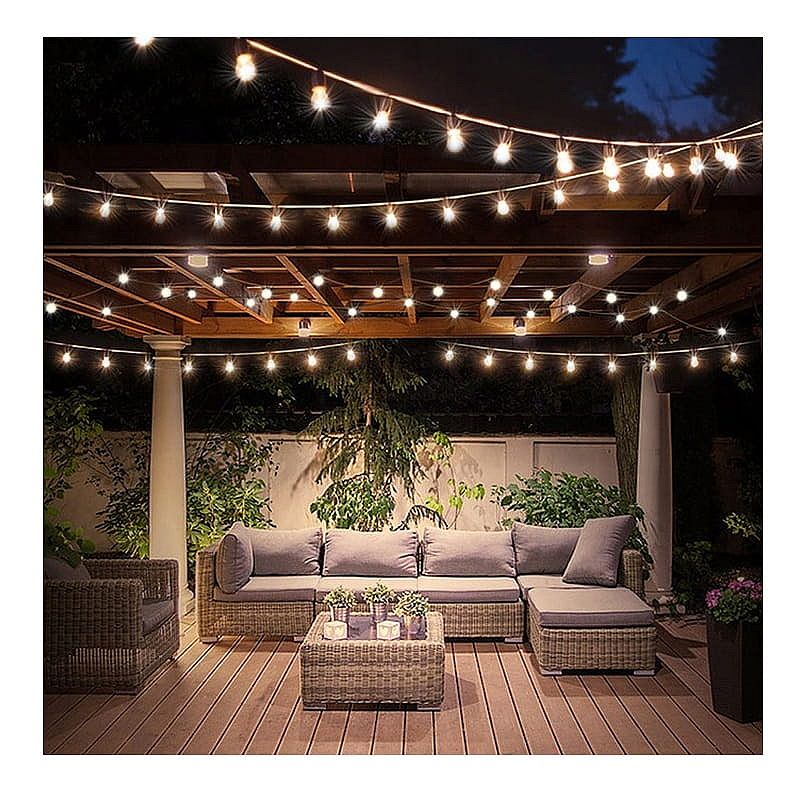 Dekoracje ogrodwe - co warto wybrać? Girlanda, fot. led-hurt.pl