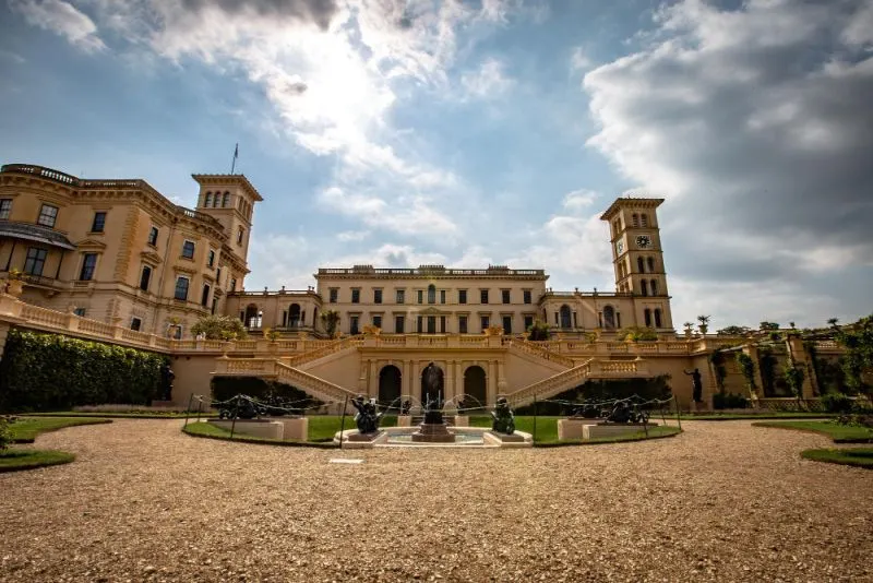 Osborne House w Wielkiej Brytanii, na wyspie Wight, z epoki wiktoriańskiej / fot. wirestock freepik.com